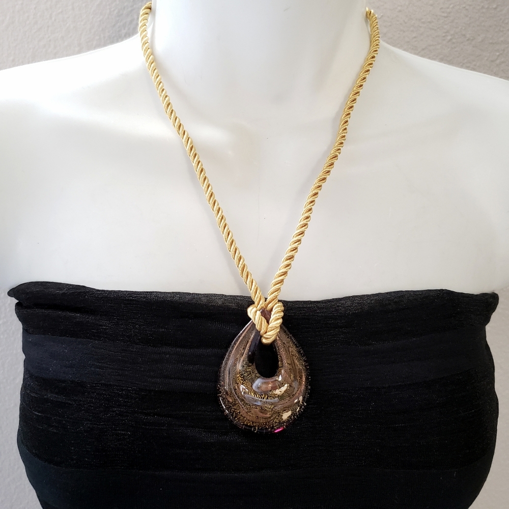 NEW La Dolce Open Teardrop Hand-Blown Glass Pendant Necklace rose gold